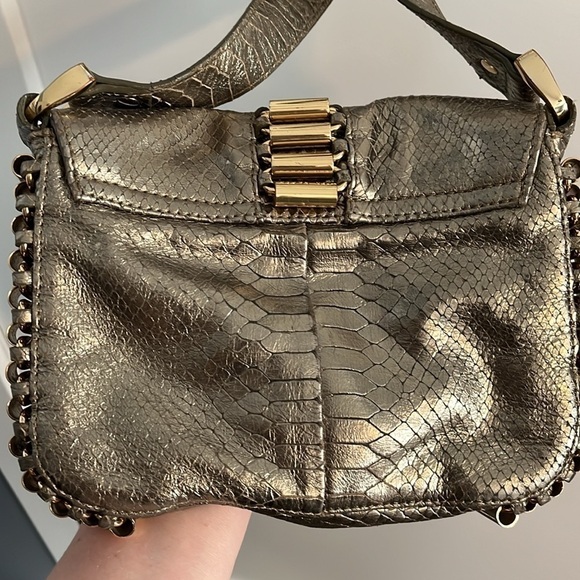 Ted Baker Limited Ed Metallic Cross Body Bag EUC - Picture 6 of 16